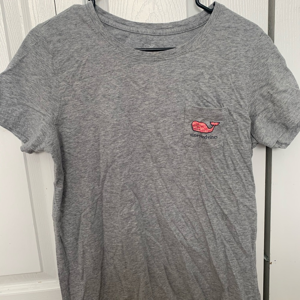 Vineyard Vines T-shirt